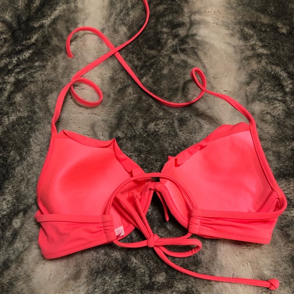 Victoria’s Secret bikini top - Picture 2 of 3